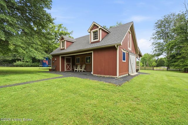 2400 Anchor Way, Anchorage, KY 40223