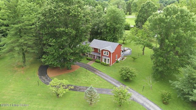 2400 Anchor Way, Anchorage, KY 40223