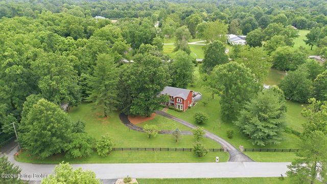 2400 Anchor Way, Anchorage, KY 40223