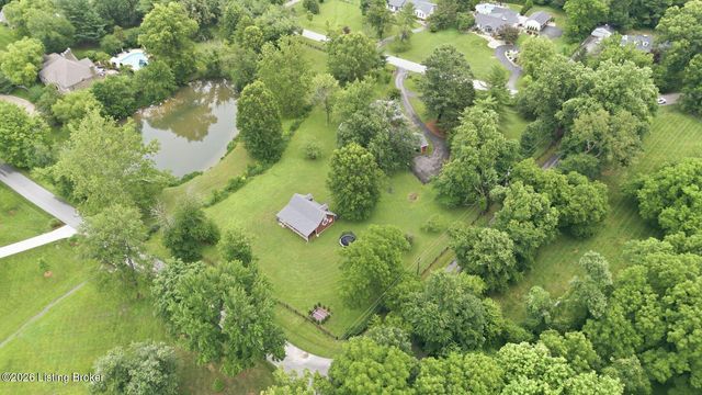 2400 Anchor Way, Anchorage, KY 40223