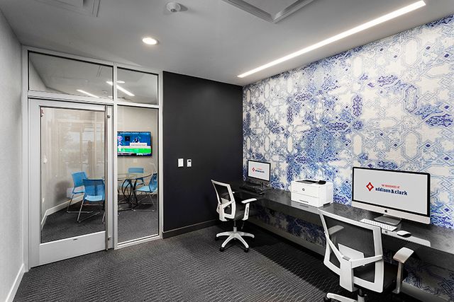 1025 W Addison Street 527, Chicago, IL 60613