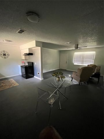 8209 Happy Trail, Alvarado, TX 76009