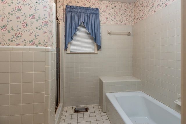 9368 ROCKY HILLS DR, Cordova, TN 38018