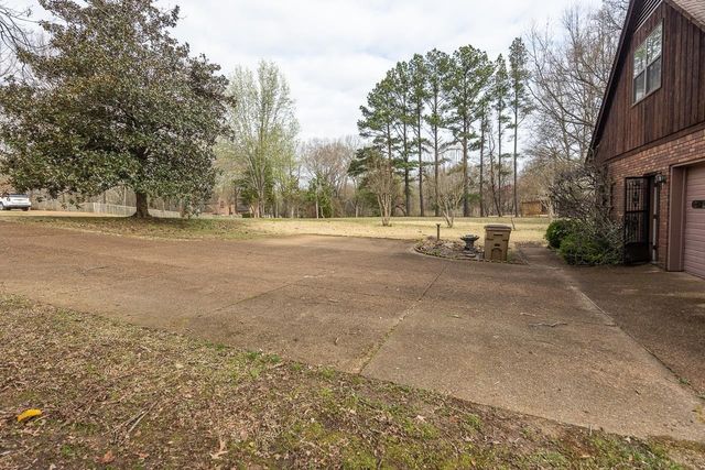 9368 ROCKY HILLS DR, Cordova, TN 38018