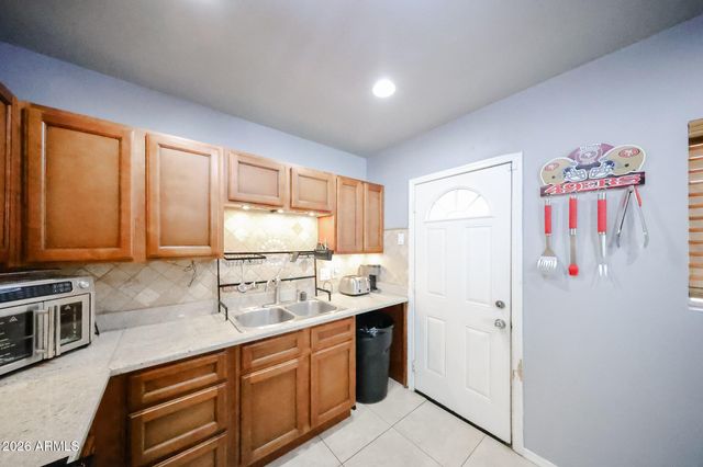 2608 W MONTEREY Way, Phoenix, AZ 85017