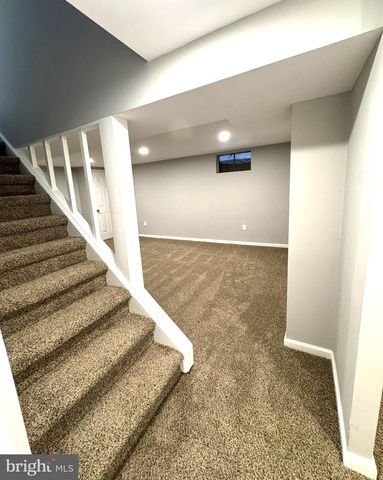 111 FRANKLIN COURT, North Wales, PA 19454