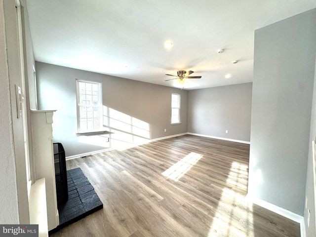 111 FRANKLIN COURT, North Wales, PA 19454