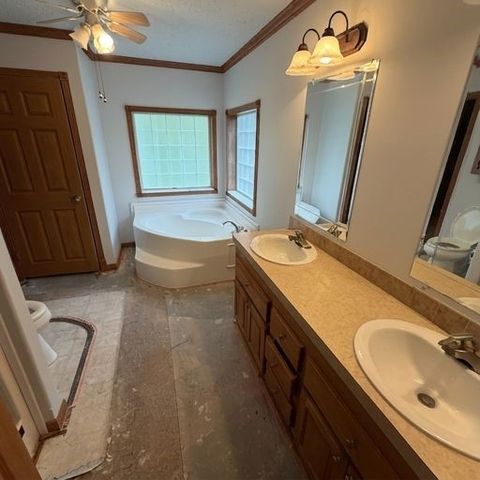416 Crooks School Rd, Hanover Twp, PA 15026