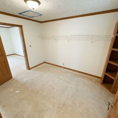 416 Crooks School Rd, Hanover Twp, PA 15026