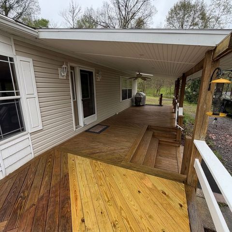 416 Crooks School Rd, Hanover Twp, PA 15026