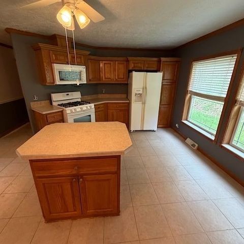 416 Crooks School Rd, Hanover Twp, PA 15026