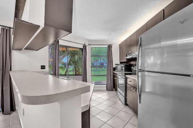 341 NW 36th Avenue, Deerfield Beach, FL 33442
