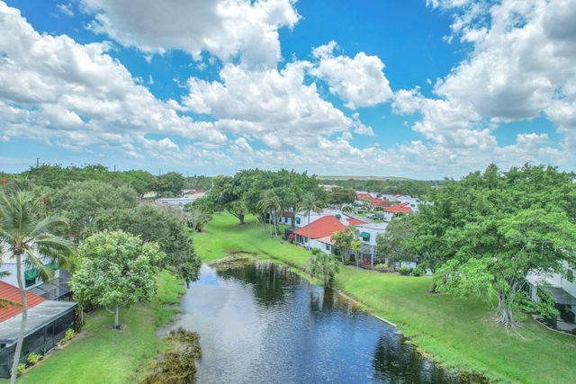 341 NW 36th Avenue, Deerfield Beach, FL 33442