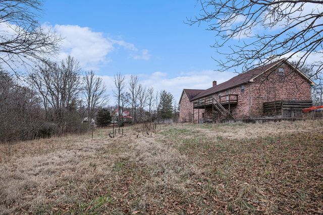 2660 Slayden Marion Rd, Cumberland Furnace, TN 37051