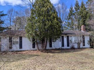 7 Ayers Drive, Jericho, VT 05465