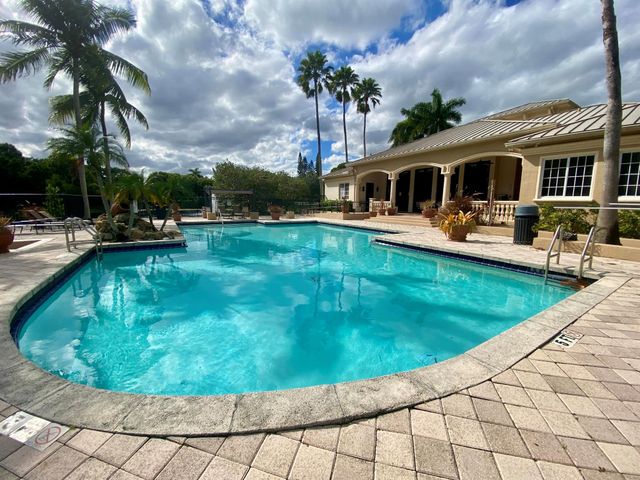 1600 Crestwood Court S 1603, Royal Palm Beach, FL 33411