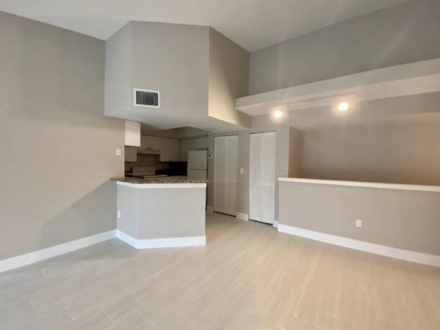 1600 Crestwood Court S 1603, Royal Palm Beach, FL 33411