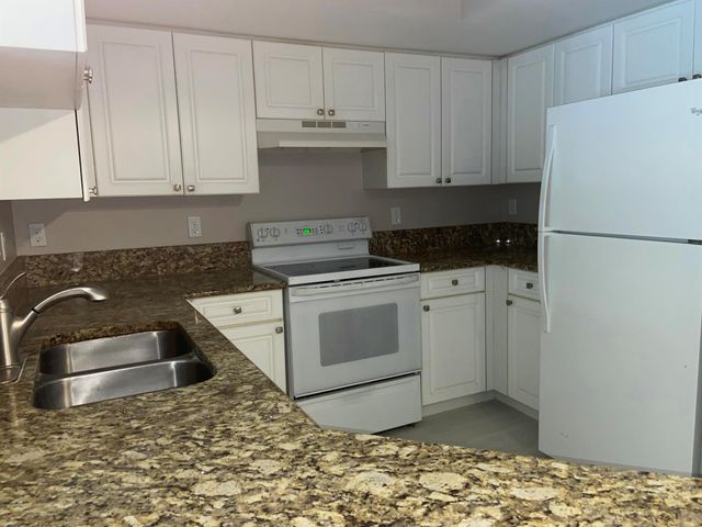 1600 Crestwood Court S 1603, Royal Palm Beach, FL 33411