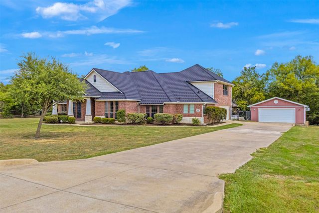 301 Reagan Court, Royse City, TX 75189