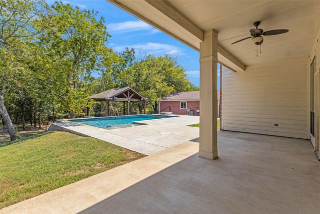 301 Reagan Court, Royse City, TX 75189