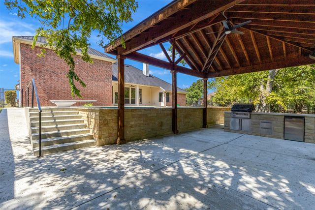 301 Reagan Court, Royse City, TX 75189