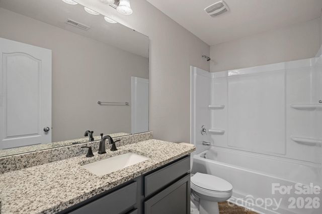 8226 Paw Valley Lane, Charlotte, NC 28214