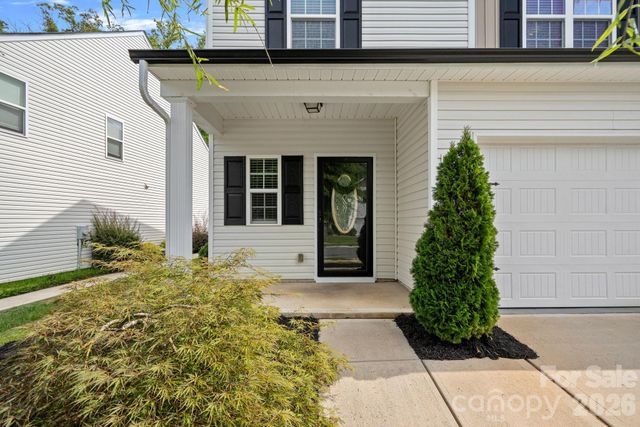 8226 Paw Valley Lane, Charlotte, NC 28214