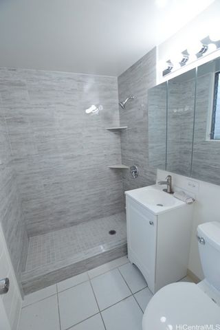 1120 Hassinger Street 107, Honolulu, HI 96822