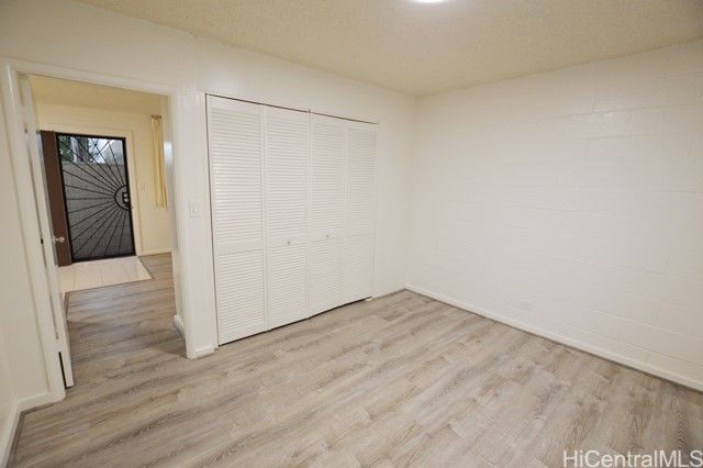 1120 Hassinger Street 107, Honolulu, HI 96822