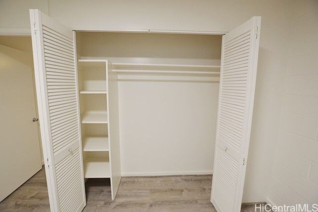 1120 Hassinger Street 107, Honolulu, HI 96822