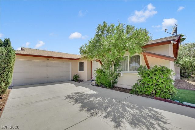 1825 Shadow Mountain Place, Las Vegas, NV 89108