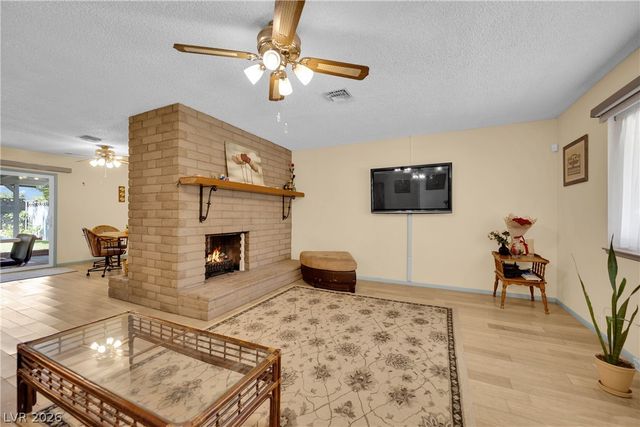 1825 Shadow Mountain Place, Las Vegas, NV 89108