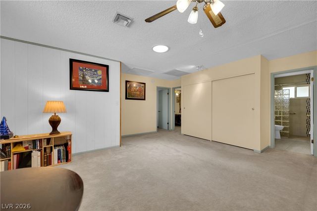 1825 Shadow Mountain Place, Las Vegas, NV 89108