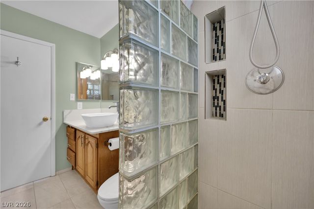 1825 Shadow Mountain Place, Las Vegas, NV 89108