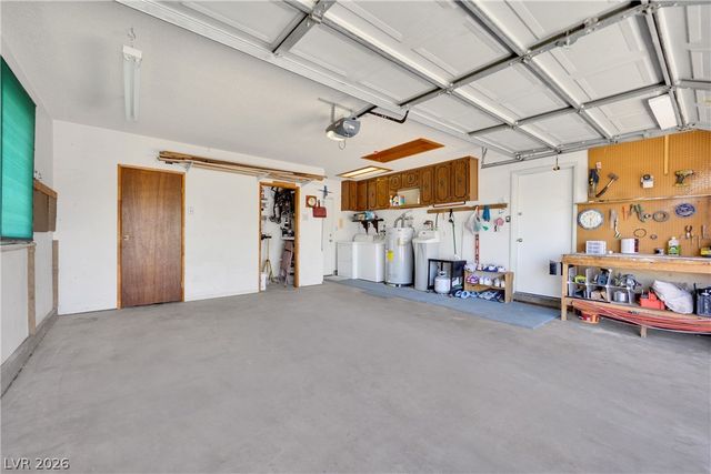 1825 Shadow Mountain Place, Las Vegas, NV 89108