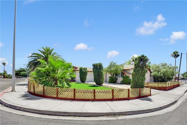 1825 Shadow Mountain Place, Las Vegas, NV 89108