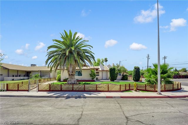 1825 Shadow Mountain Place, Las Vegas, NV 89108