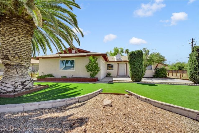 1825 Shadow Mountain Place, Las Vegas, NV 89108