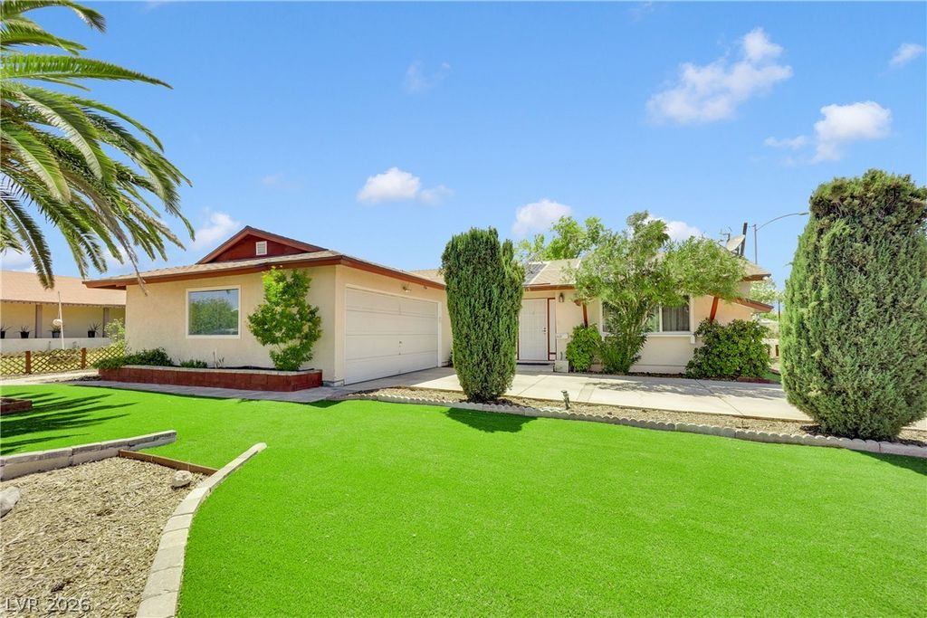 1825 Shadow Mountain Place, Las Vegas, NV 89108
