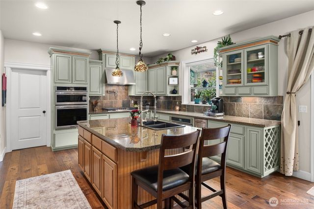 2010 30th Street Ct SE, Puyallup, WA 98372
