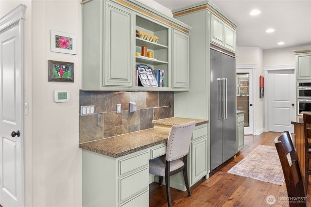 2010 30th Street Ct SE, Puyallup, WA 98372