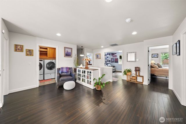 2010 30th Street Ct SE, Puyallup, WA 98372