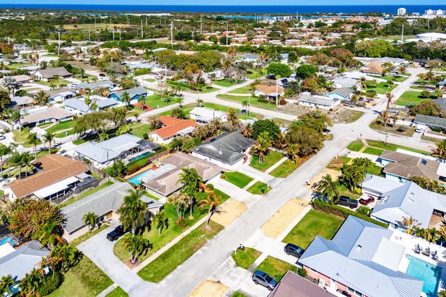 4153 Russell Street, Jupiter, FL 33469