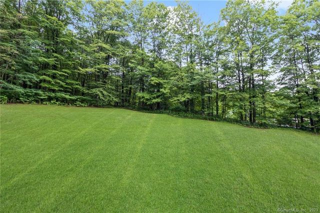 1250 Route 171, Woodstock, CT 06281