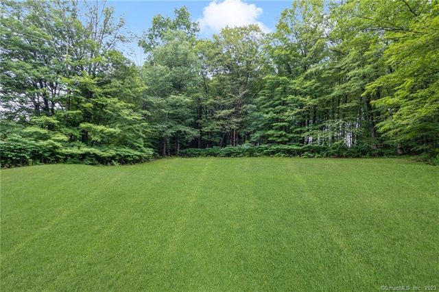 1250 Route 171, Woodstock, CT 06281