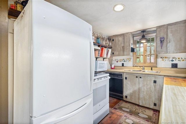 1250 Route 171, Woodstock, CT 06281