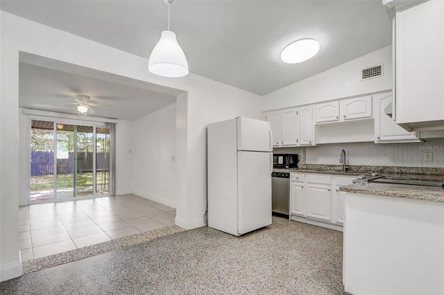 6601 HARVEY STREET, Orlando, FL 32809