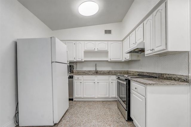 6601 HARVEY STREET, Orlando, FL 32809