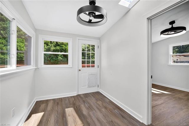 928 Redwood CIR, Virginia Beach, VA 23464
