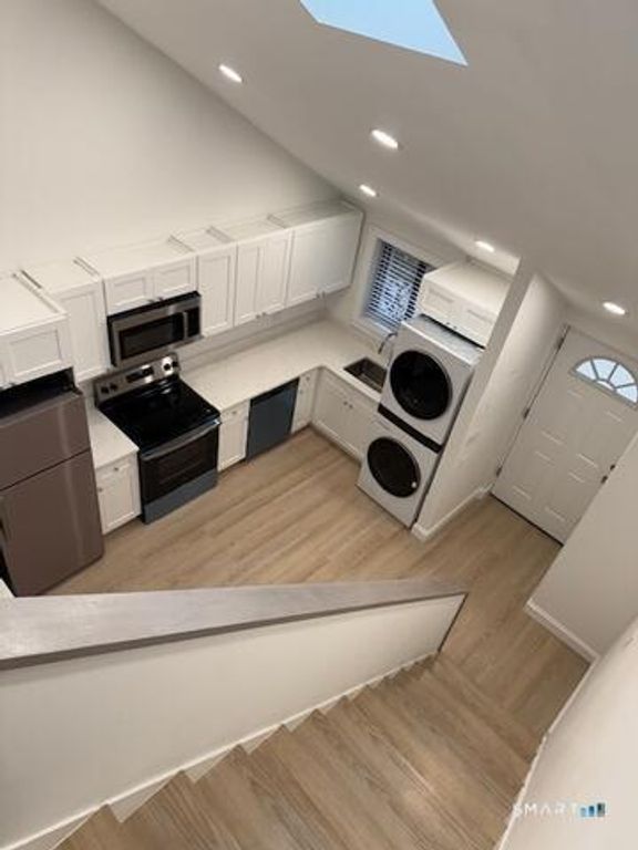 38b putnam Green O, Greenwich, CT 06830